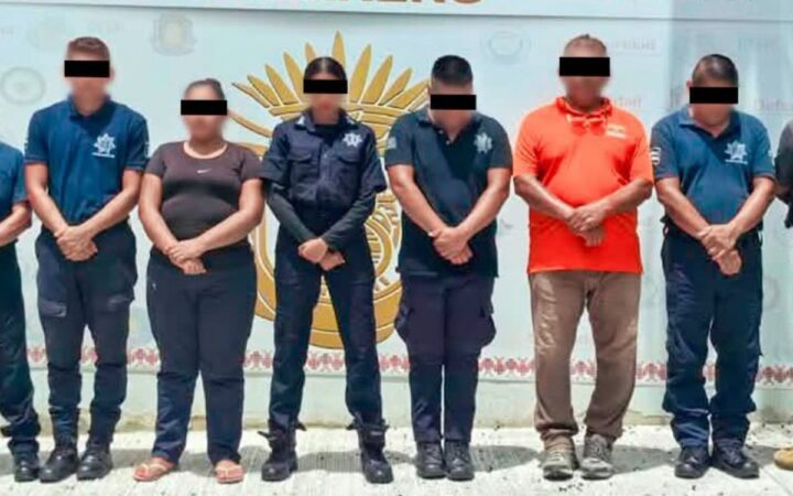 Detienen por desaparición forzada a siete policías de Coyuca de Benítez, incluido su jefe Detienen por desaparición forzada a siete policías de Coyuca de Benítez, incluido su jefe