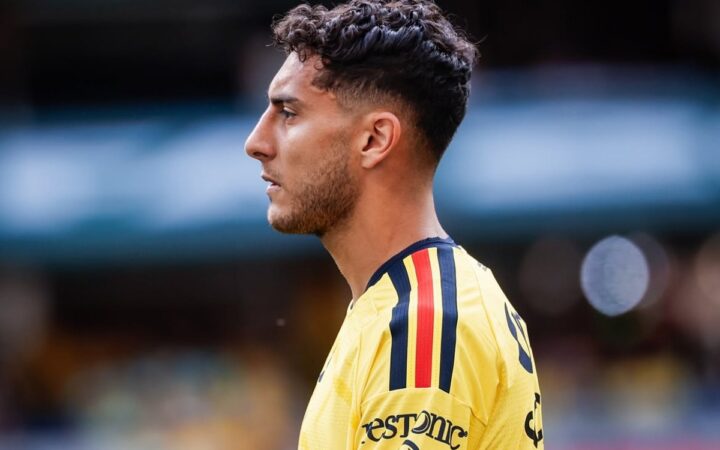 Cáceres abandona el América y ahora jugará en el Celta de Vigo Cáceres abandona el América y ahora jugará en el Celta de Vigo