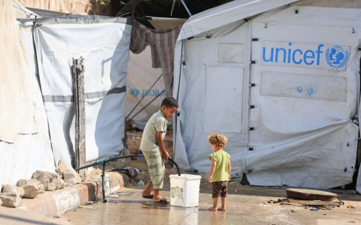 Unicef alerta que cuatro de cada cinco hogares en Líbano no tiene cubiertas sus necesidades básicas Unicef alerta que cuatro de cada cinco hogares en Líbano no tiene cubiertas sus necesidades básicas