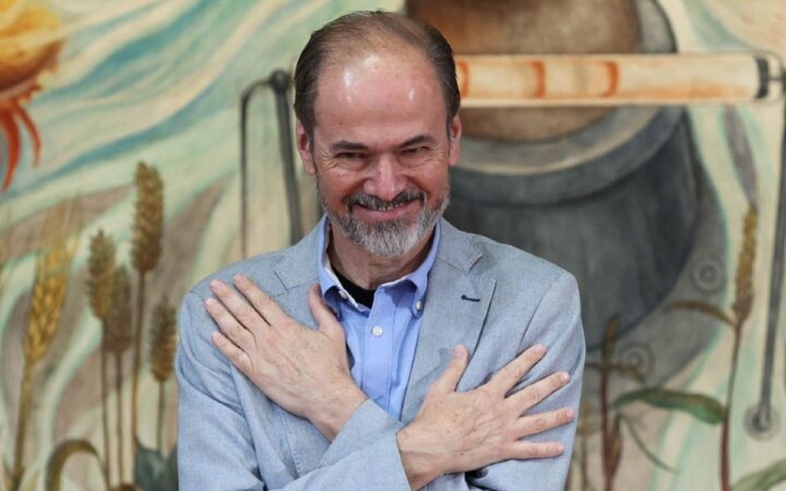 Villoro: Necesitamos más presupuesto para la ciencia, cultura, educación y salud Villoro: Necesitamos más presupuesto para la ciencia, cultura, educación y salud
