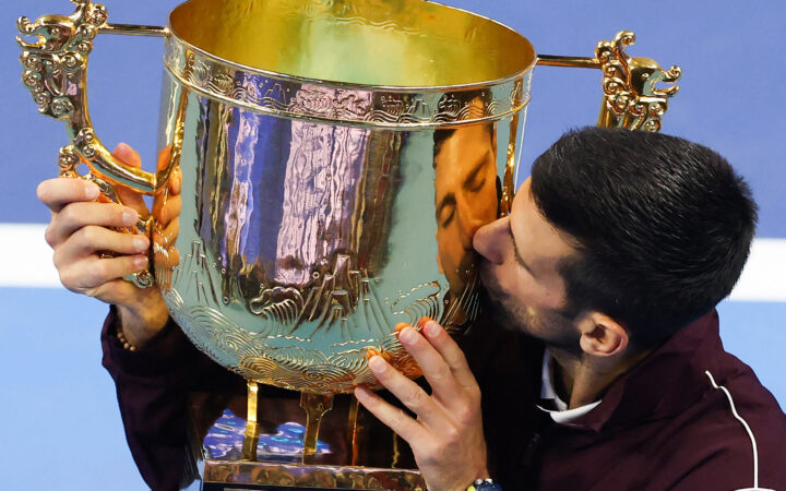 Djokovic conquista su séptimo Pekín tras la retirada de De Miñaur Djokovic conquista su séptimo Pekín tras la retirada de De Miñaur