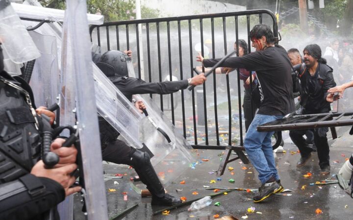 Pronunciamiento: 282 profesoras y profesores universitarios condenan la represión en Jalisco Pronunciamiento: 282 profesoras y profesores universitarios condenan la represión en Jalisco