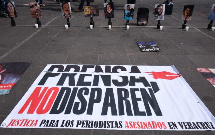 "Junto con Gaza, México es una de las dos grandes tragedias del periodismo en este momento del siglo XXI", dijo su director, Thibaut Bruttin, al presentar su informe anual durante una conferencia de prensa en México.